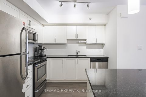 Photo 11 at B11 - 26 Bruce Street W, East Woodbridge, Vaughan