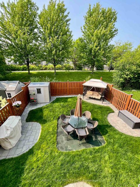 Photo 1 at 66 Canyon Gate Crescent, Rural Vaughan, Vaughan
