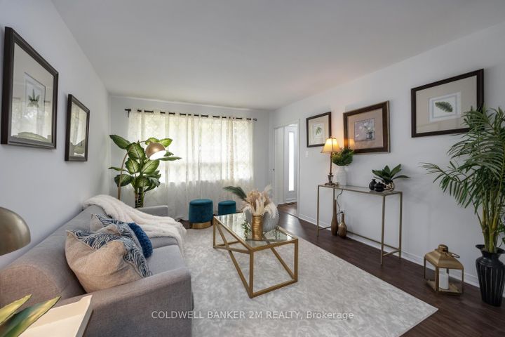 Photo 3 at 82 Durham Street, Vanier, Oshawa