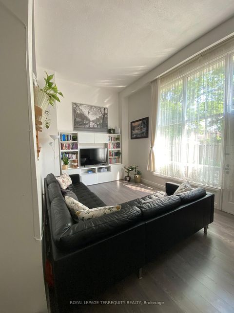 Photo 12 at 8 - 431 Mill Road, West Deane, Toronto