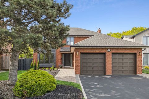 Photo 2 at 1379 Golden Meadow Trail, FA Falgarwood, Oakville