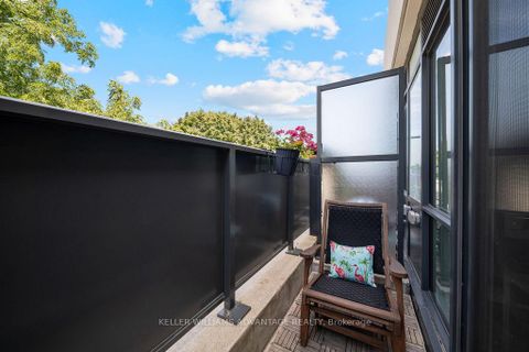 Photo 12 at 421 - 1630 Queen Street E, The Beaches, Toronto
