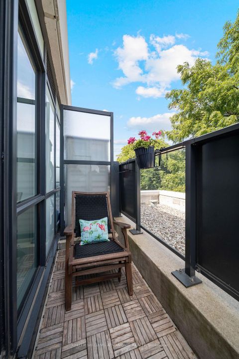 Photo 14 at 421 - 1630 Queen Street E, The Beaches, Toronto