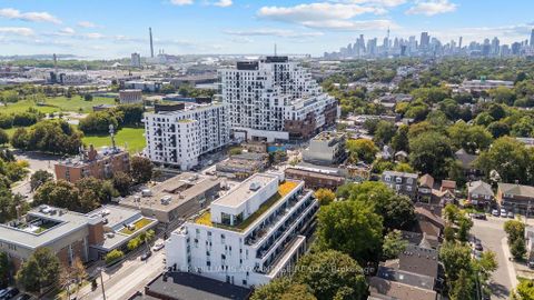 Photo 21 at 421 - 1630 Queen Street E, The Beaches, Toronto