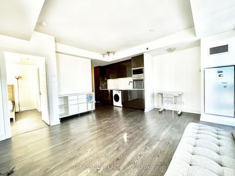 Photo 3 at 3006 - 318 Richmond Street W, Waterfront Communities C1, Toronto