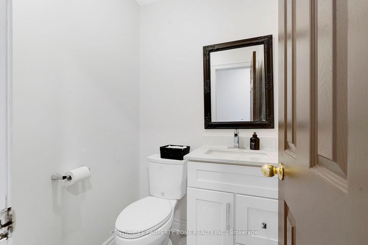 Photo 16 at 6496 RALLYMASTER Heights, Meadowvale Village, Mississauga