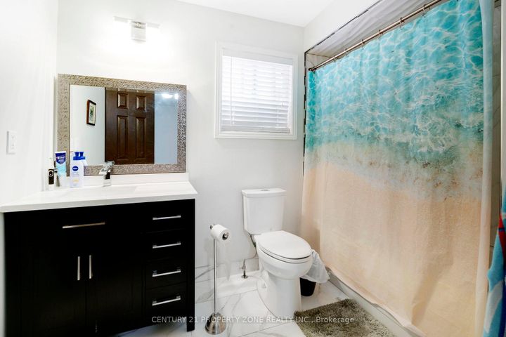 Photo 25 at 6496 RALLYMASTER Heights, Meadowvale Village, Mississauga