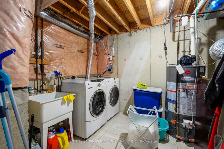 Photo 31 at 6496 RALLYMASTER Heights, Meadowvale Village, Mississauga