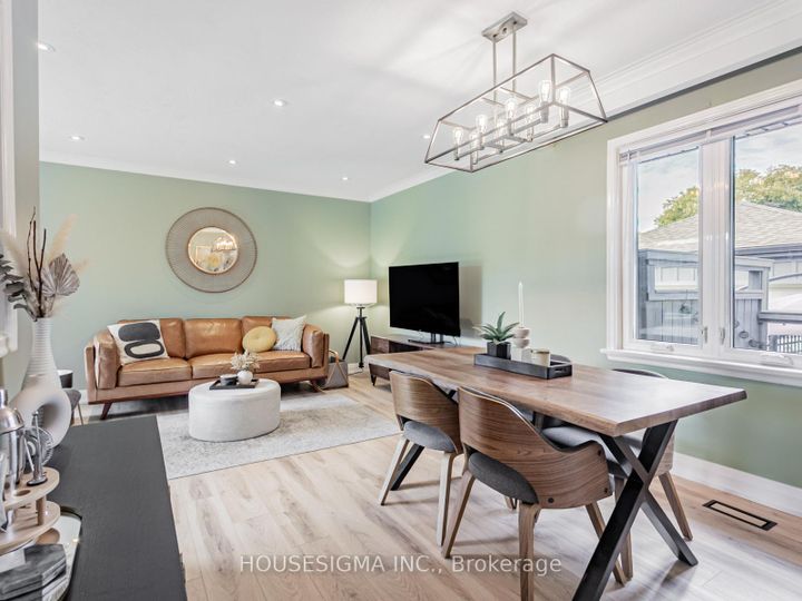 Photo 10 at 72 Ludstone Drive, Richview, Toronto