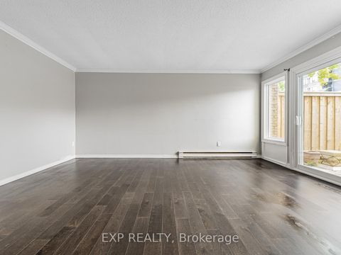 Photo 5 at 161 Milestone Crescent, Aurora Village, Aurora Photo 5 at 161 Milestone Crescent, Aurora Village, Aurora