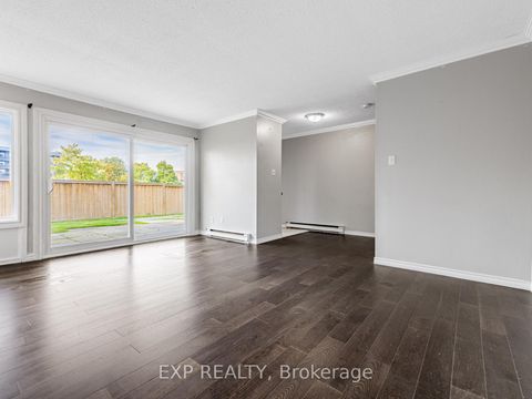 Photo 9 at 161 Milestone Crescent, Aurora Village, Aurora