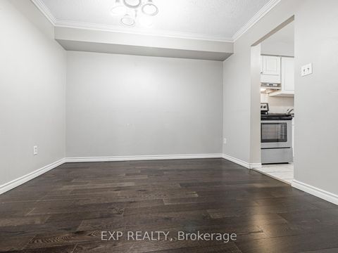 Photo 12 at 161 Milestone Crescent, Aurora Village, Aurora