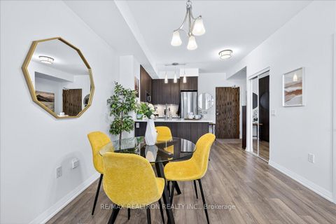 Photo 32 at 204 - 99 Eagle Rock Way, Maple, Vaughan
