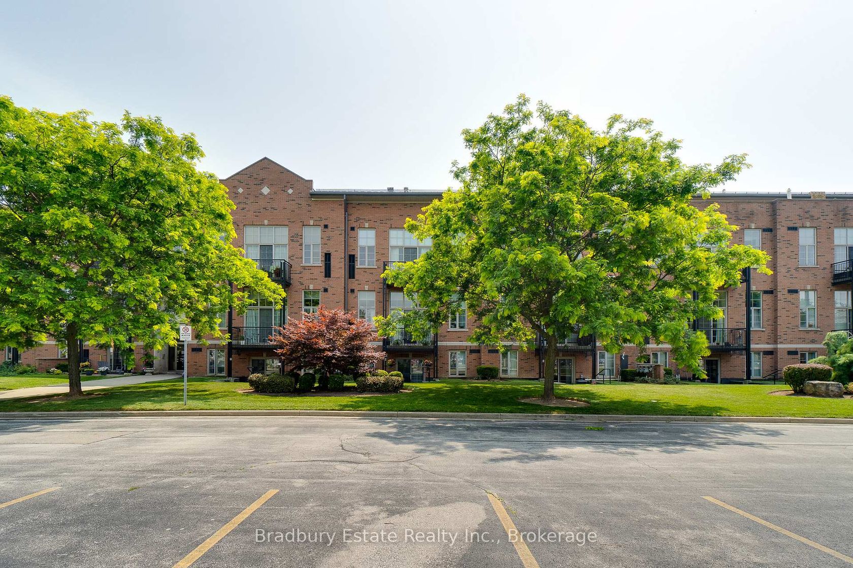 105 - 262 Dundas Street E, Waterdown, Hamilton 2