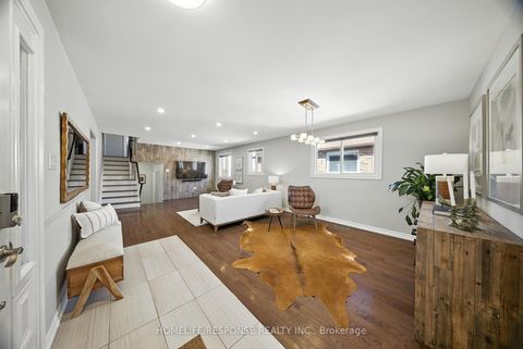 Photo 2 at 1464 JEFFERSON Crescent, FA Falgarwood, Oakville