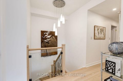 Photo 17 at 105 - 2 Aberfoyle Crescent, City Centre West, Toronto