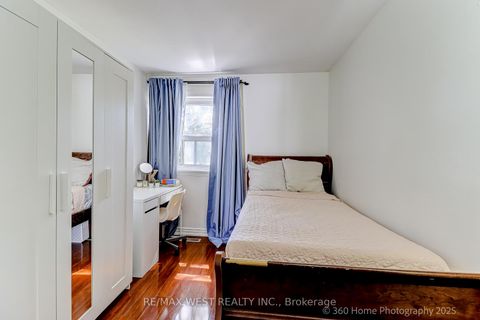 Photo 16 at 10 - 21 Trailridge Crescent, Morningside, Toronto