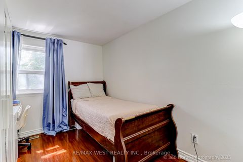Photo 17 at 10 - 21 Trailridge Crescent, Morningside, Toronto