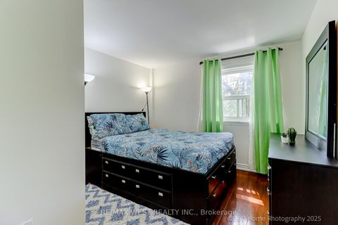 Photo 18 at 10 - 21 Trailridge Crescent, Morningside, Toronto