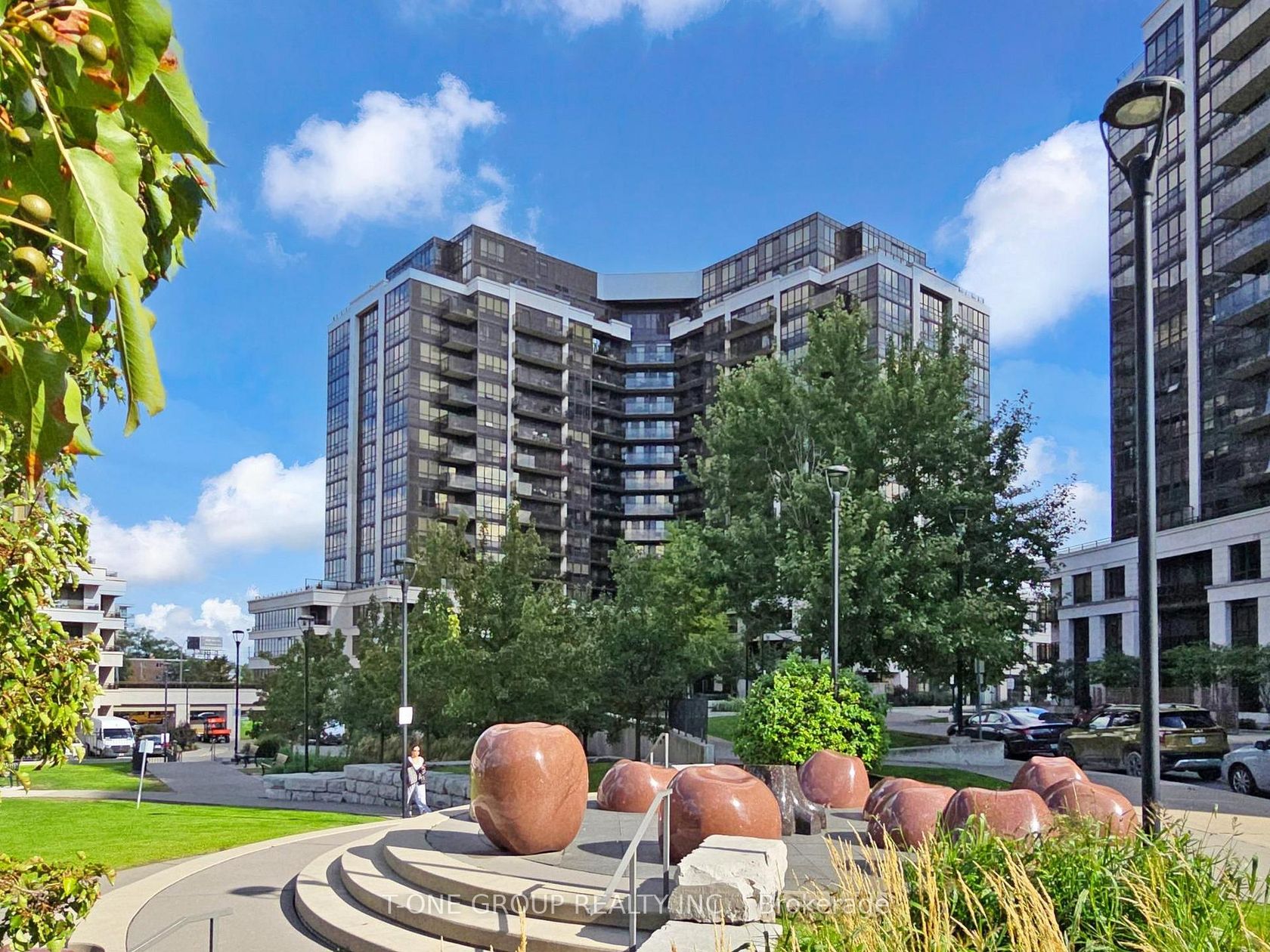 311 - 1060 Sheppard Avenue, York University Heights, Toronto 