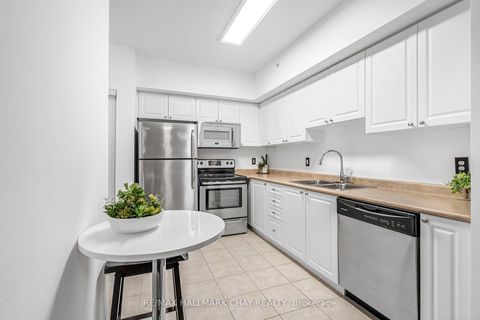 Photo 5 at 110 - 41 Ferndale Drive S, Ardagh, Barrie