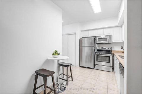 Photo 6 at 110 - 41 Ferndale Drive S, Ardagh, Barrie