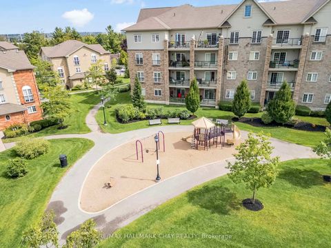 Photo 18 at 110 - 41 Ferndale Drive S, Ardagh, Barrie