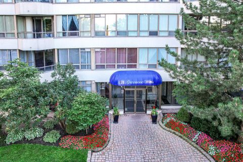 Photo 1 at 1621 - 3 Greystone Walk Drive, Kennedy Park, Toronto