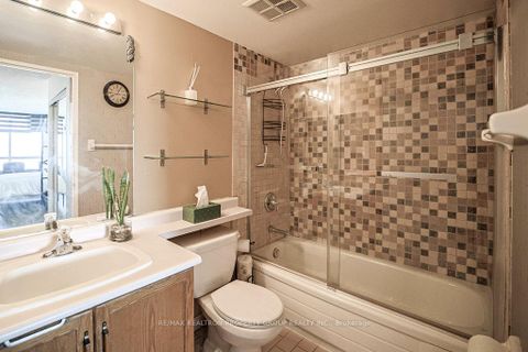 Photo 15 at 1621 - 3 Greystone Walk Drive, Kennedy Park, Toronto