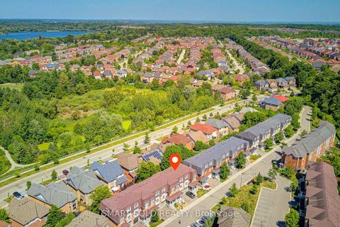 Photo 1 at 50-15 Old Colony Road, Oak Ridges Lake Wilcox, Richmond Hill