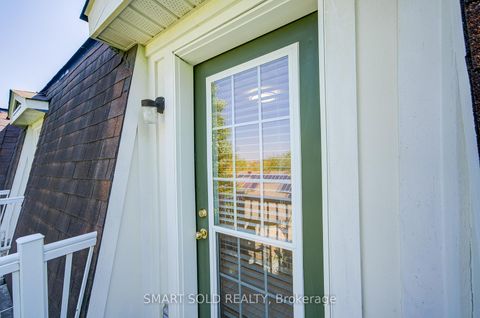 Photo 34 at 50-15 Old Colony Road, Oak Ridges Lake Wilcox, Richmond Hill