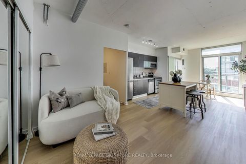 Photo 4 at 501 - 150 Sudbury Street, Little Portugal, Toronto