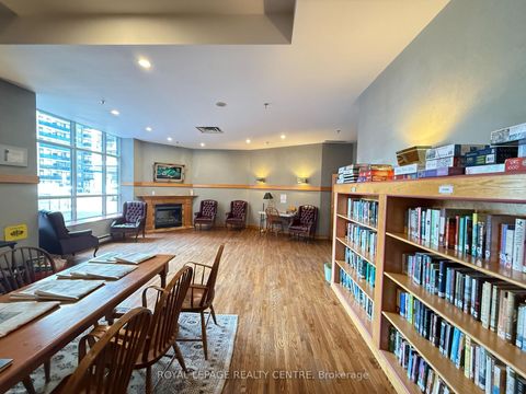 Photo 10 at 628 - 1091 Kingston Road, Cliffside, Toronto