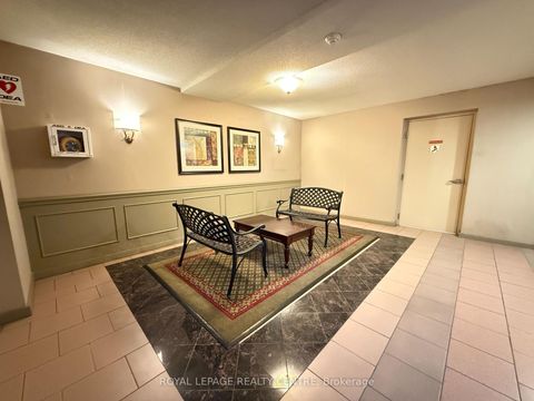 Photo 15 at 628 - 1091 Kingston Road, Cliffside, Toronto