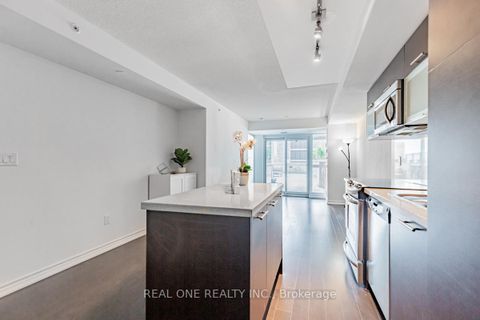 Photo 8 at 1408 - 386 Yonge Street, Bay Street Corridor, Toronto