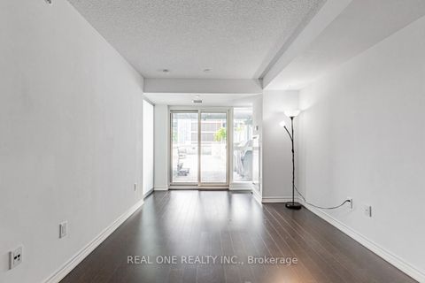 Photo 13 at 1408 - 386 Yonge Street, Bay Street Corridor, Toronto