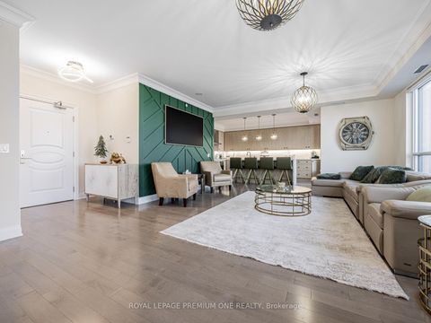Photo 12 at 310 - 9085 Jane Street, Maple, Vaughan