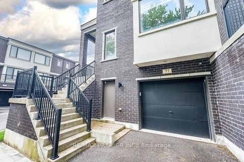 Photo 1 at 77 Sydney Circle, Vellore Village, Vaughan
