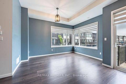 Photo 14 at 77 Sydney Circle, Vellore Village, Vaughan