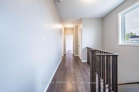 Photo 19 at 77 Sydney Circle, Vellore Village, Vaughan