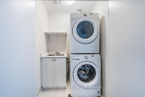 Photo 31 at 77 Sydney Circle, Vellore Village, Vaughan