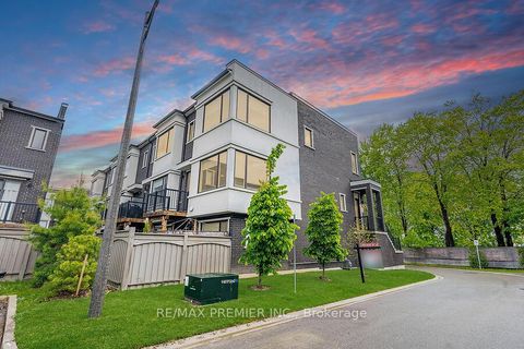 Photo 42 at 77 Sydney Circle, Vellore Village, Vaughan