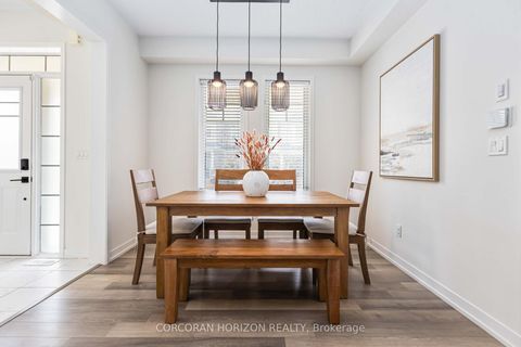 Photo 16 at 81 Dundonald Trail, Glenway Estates, Newmarket