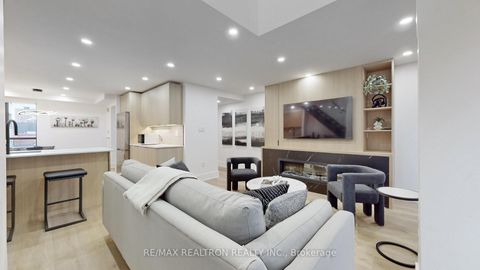 Photo 1 at 504 - 80 Cumberland Street, Annex, Toronto
