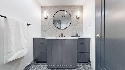Photo 10 at 504 - 80 Cumberland Street, Annex, Toronto