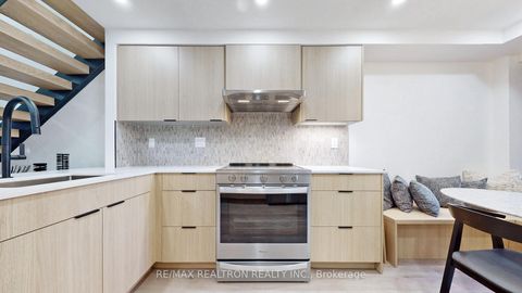 Photo 15 at 504 - 80 Cumberland Street, Annex, Toronto