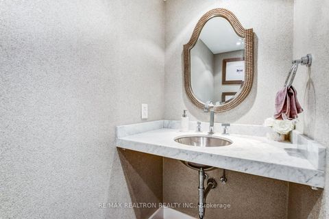 Photo 9 at 301 - 80 Cumberland Street, Annex, Toronto