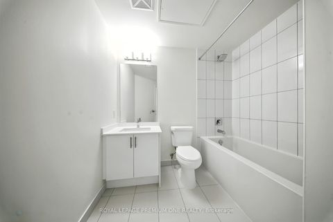 Photo 16 at 221 - 9000 JANE Street, Concord, Vaughan