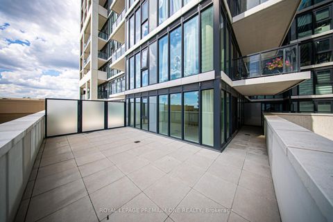 Photo 19 at 221 - 9000 JANE Street, Concord, Vaughan