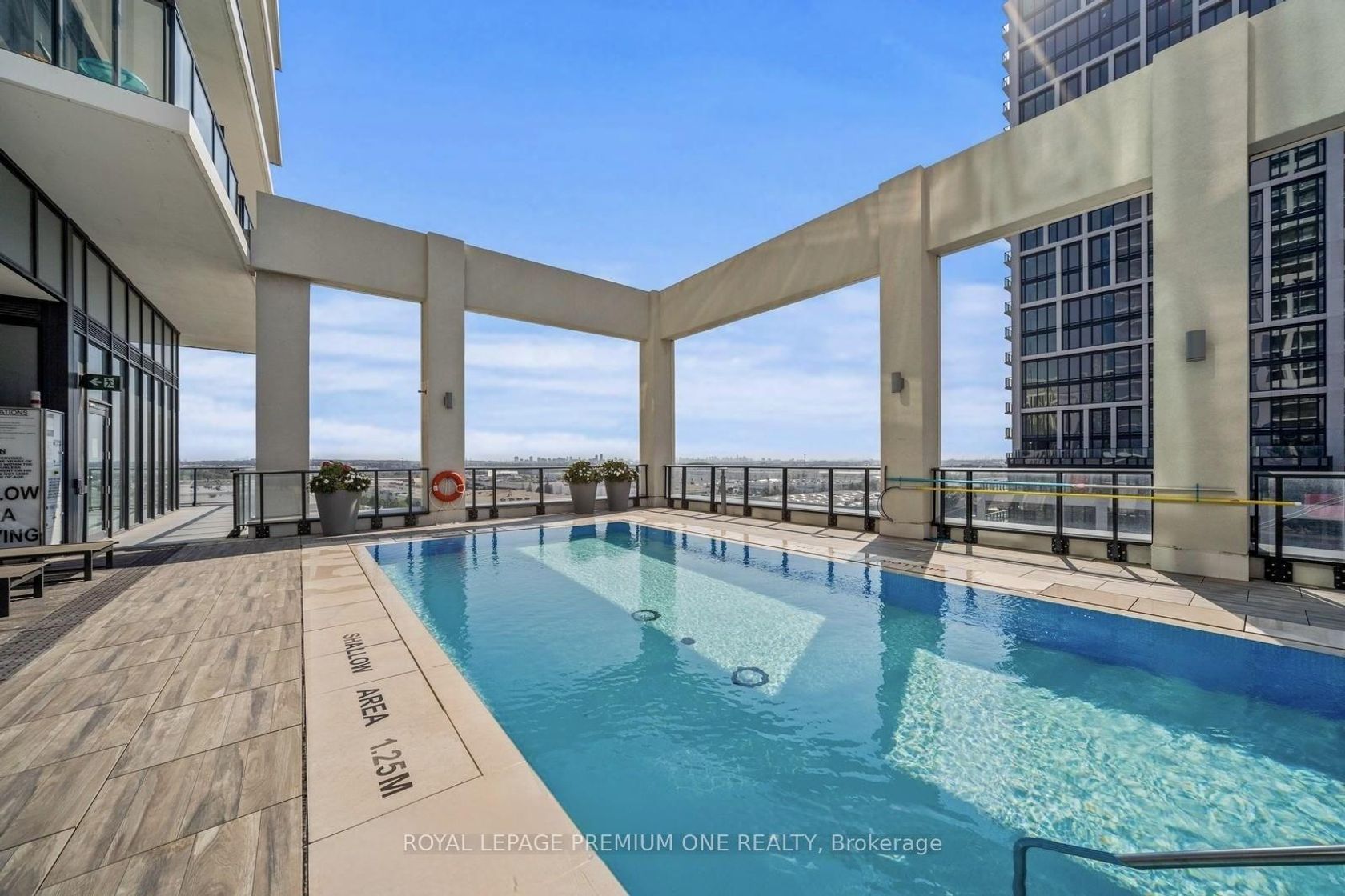 221 - 9000 JANE Street, Concord, Vaughan 